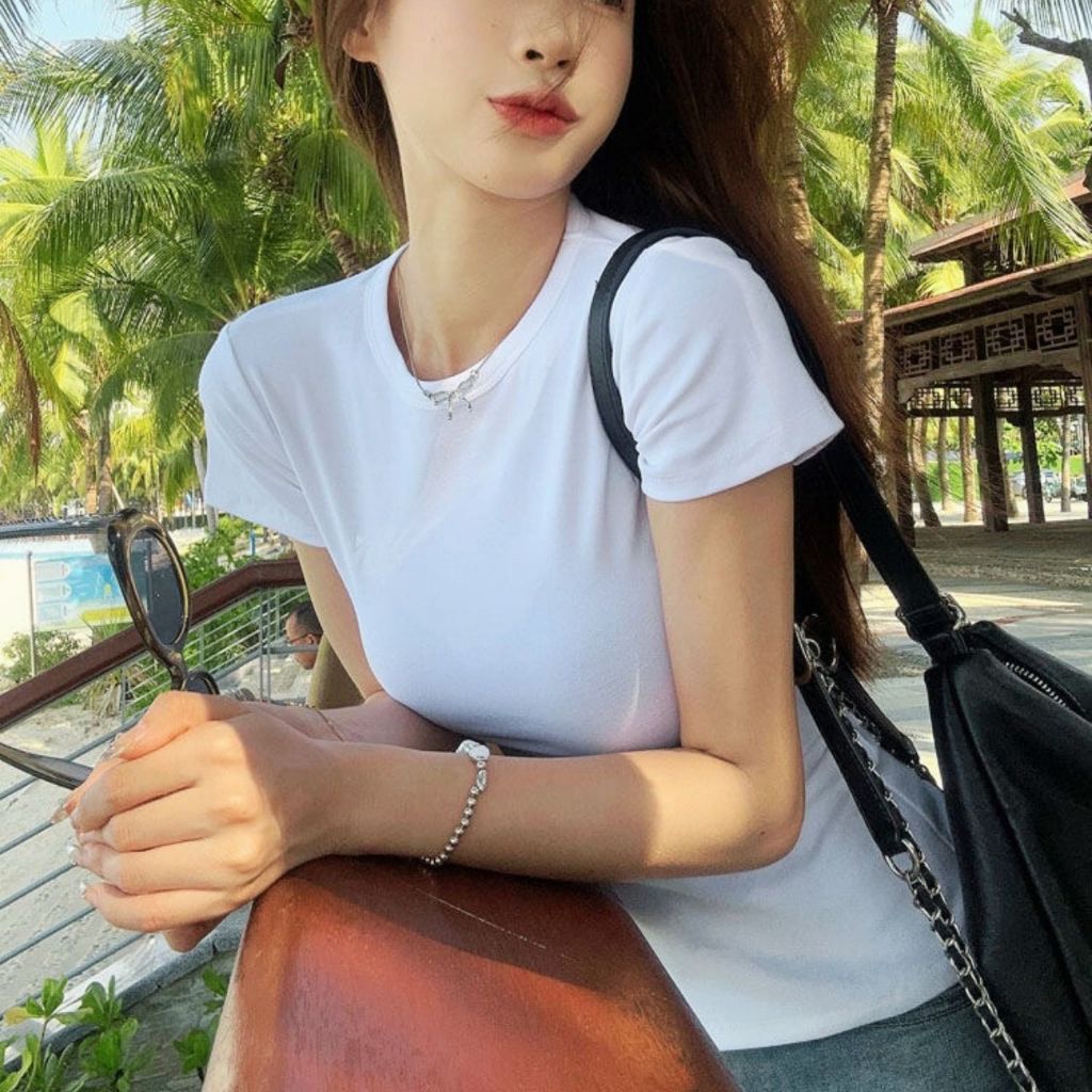 Áo Thun Nữ ELY Cotton Basic Cổ Tròn Tay Ngắn Form Ôm Nhiều Màu Thời Trang Cá Tính Hàn Quốc ELY318 | BigBuy360 - bigbuy360.vn