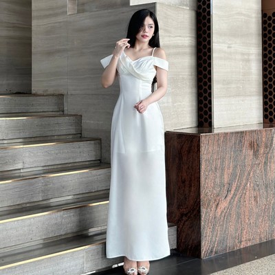 Đầm thiết kế trễ vai dáng dài chất liệu lụa mềm, giữ form cực tốt, phù hợp cho các buổi tiệc sang trọng Callene (CC420)