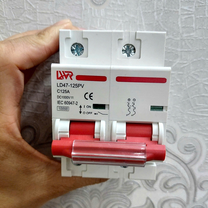 CB, DC Aptomat đóng ngắt DC 1000V 125A LWR chuyên dụng điện mặt trời- át 1 chiều 1000v dc LWR