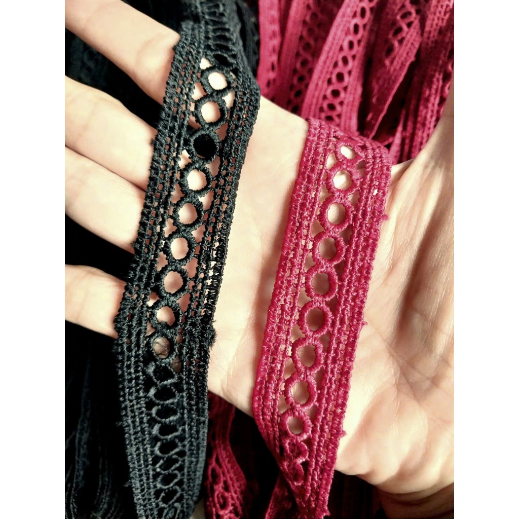 Set 20m ren chỉ đen, đỏ đô/ bản 2,3cm (R65)