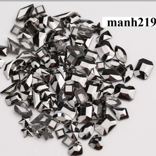Đá Khối 30 Viên 30K Gắn Móng