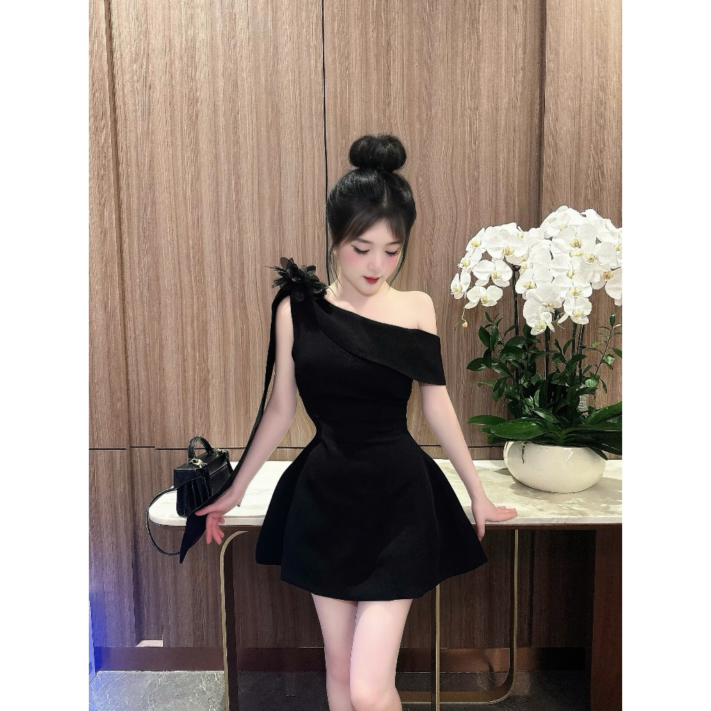  Váy Thiết Kế  - Váy Tuyết Mưa Lệch Vai Hoa Phối Tà Chân váy dáng A  Đầm Nữ 