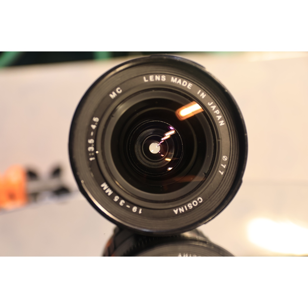 ống kính gốc rộng Canon ef Cosina 19-35mm chụp chống cháy (góc rộng hình ảnh tương đối nét- bi xứt bên trong) - Ống kính Canon EF