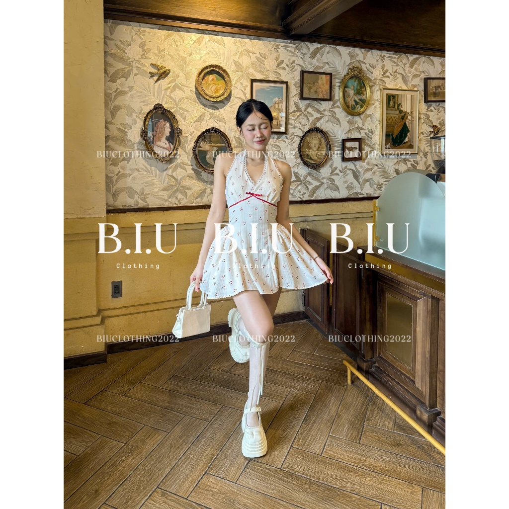 Đầm yếm hở lưng dáng xòe ren ngực họa tiết cherry douyin dễ thương đáng yêu Heu Dress Biu Clothing BB0506 | BigBuy360 - bigbuy360.vn