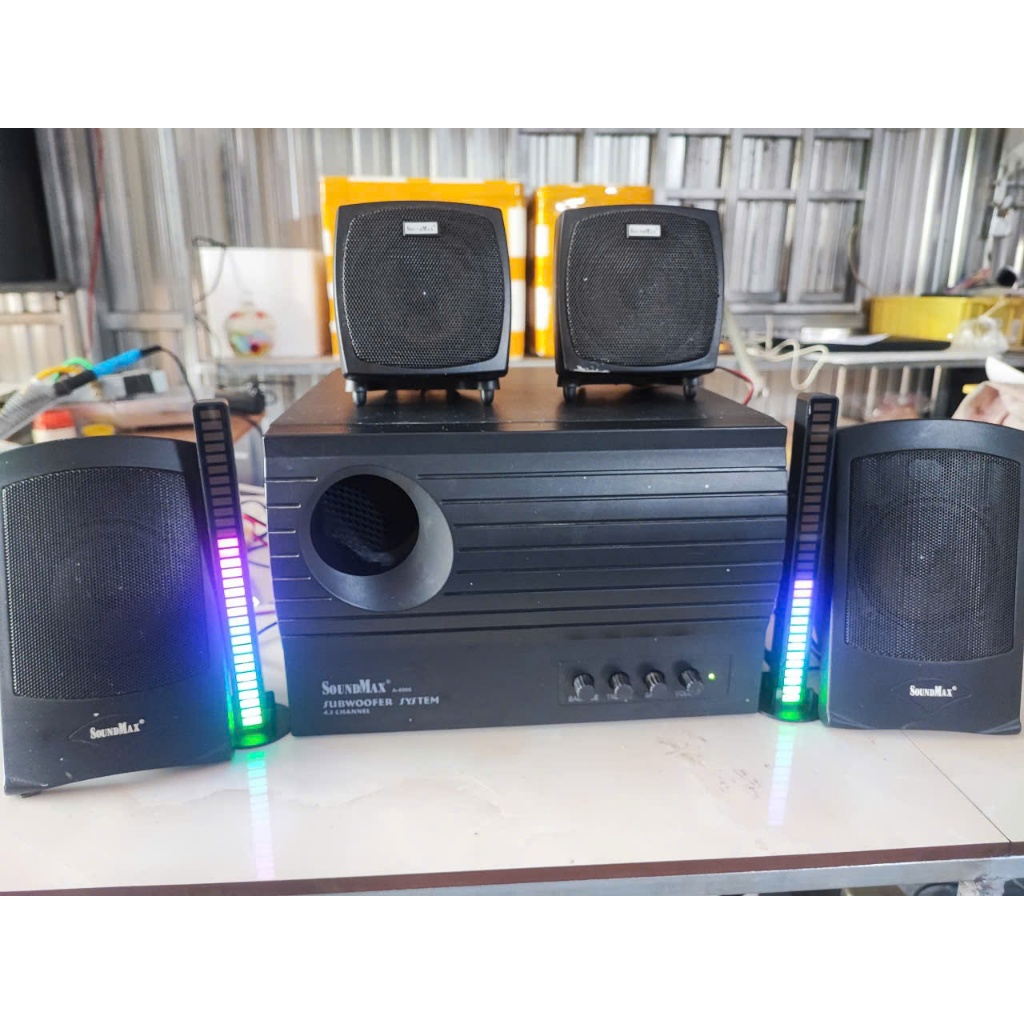 Loa Bluetooth nghe nhạc 4.1 SOUNDMAX A4000 , qua sử dụng đẹp, bass trép hay, tặng dây 3.5, có blueto
