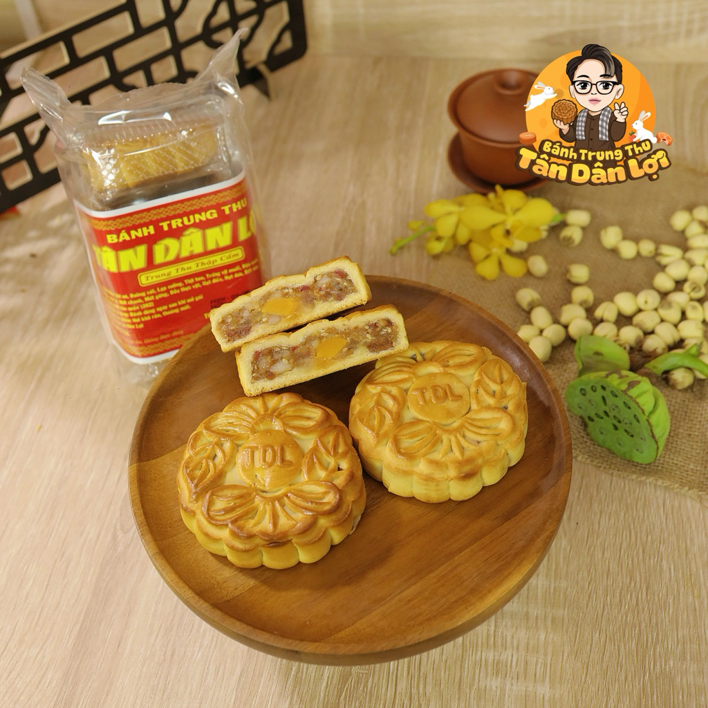 Size đại [số99] cây 4 bánh nhân THẬP CẨM XÁ XÍU [ít trứng muối] 640g bánh Trung Thu Tân Dân Lợi