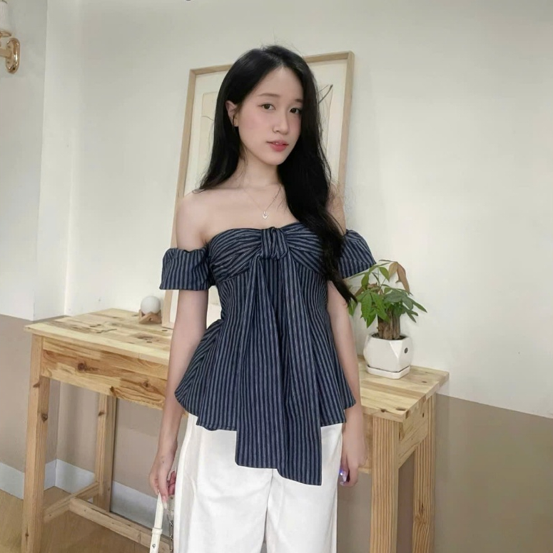 Áo kẻ thắt dây ngực chiết eo tay bo chun có cúc tháo rời IVORY TOP | BigBuy360 - bigbuy360.vn