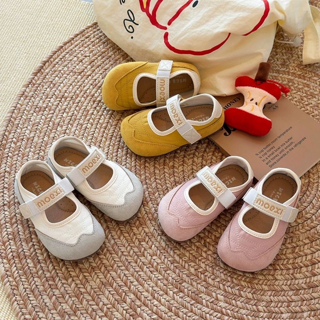 Giày thể thao lười quai dán tiện lợi cho bé mũi tròn phong cách hàn quốc nhẹ nhàng E77