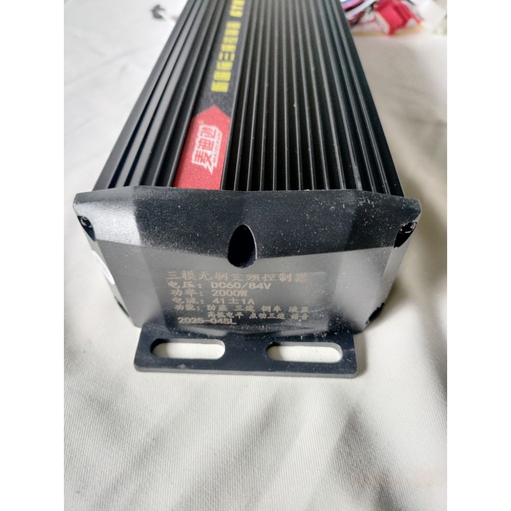 IC ĐIỀU TỐC 2000W ĐEN ĐỎ CHO XE ĐẠP ĐIỆN VÀ XE MÁY ĐIỆN