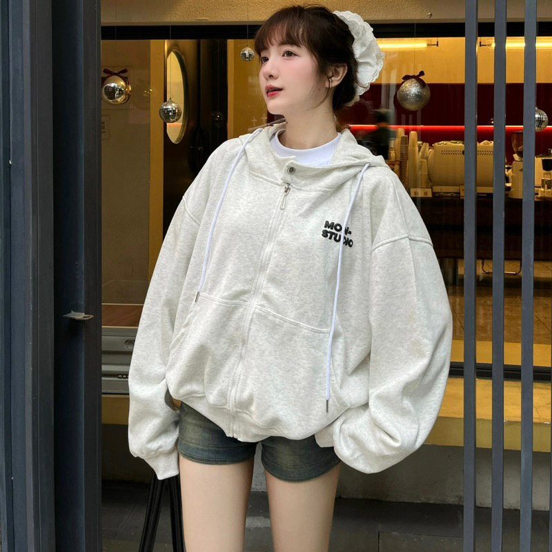 HOODIE ZIP , Áo khoác BOXY MON STUDIO có nút bấm, dập nổi, in nổi ,có túi chất liệu nỉ mệm mịn hot 2