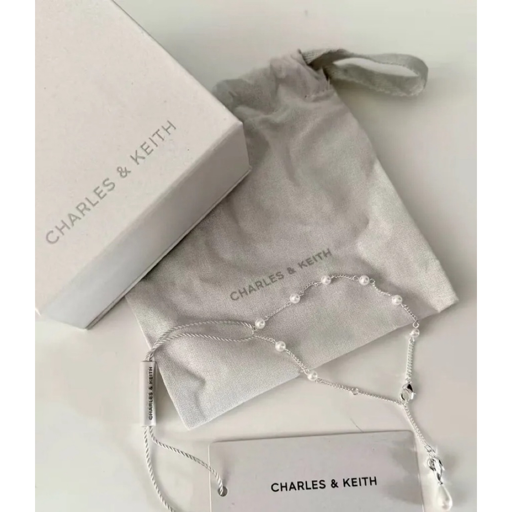 [Chính Hãng] Vòng tay Charles Keith full box bill