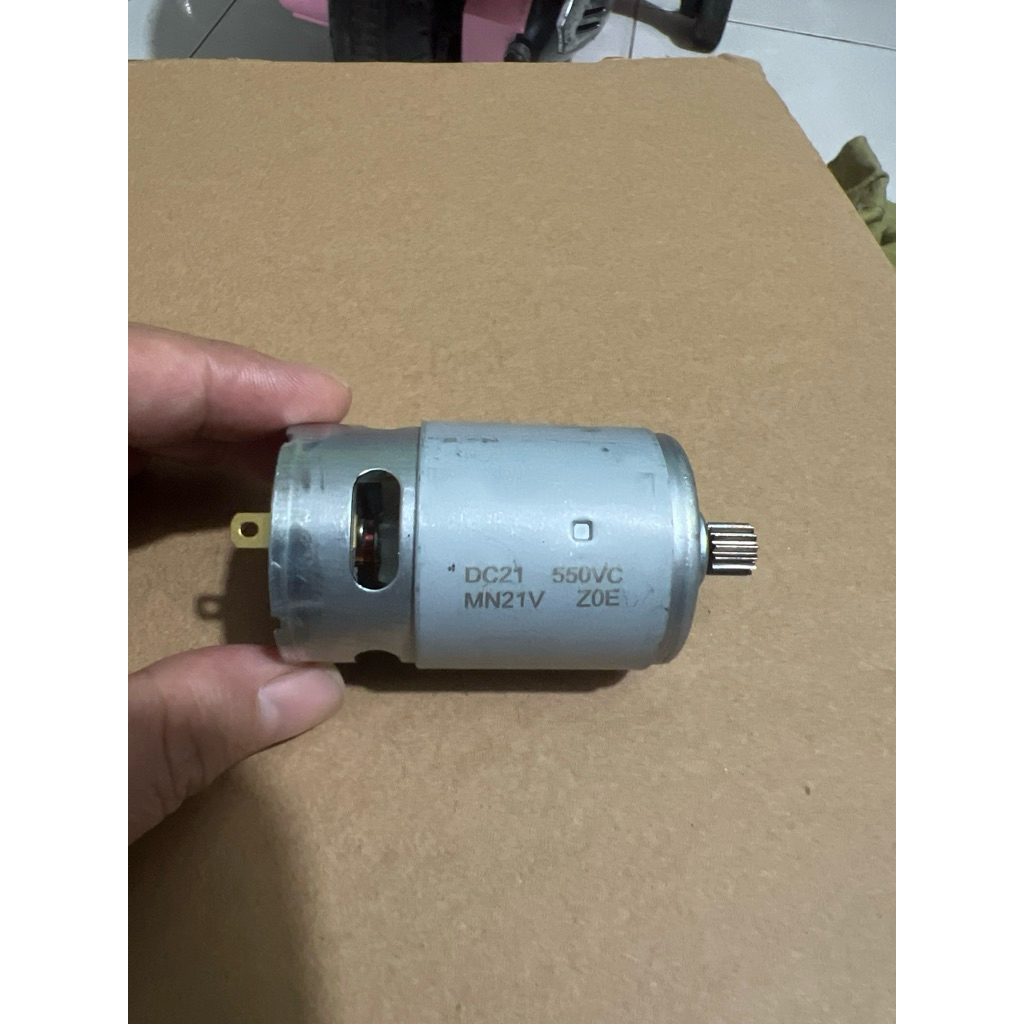Motor 550 14 răng  -dùng cho máy cưa xích 21v