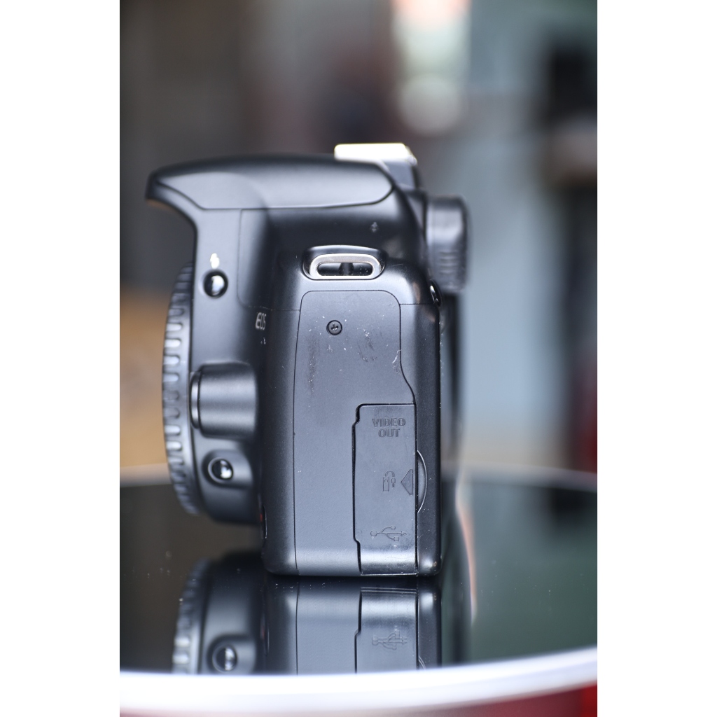 Máy ảnh Canon EOS kiss x2 (tặng pin + sạc) - Phụ-kiện