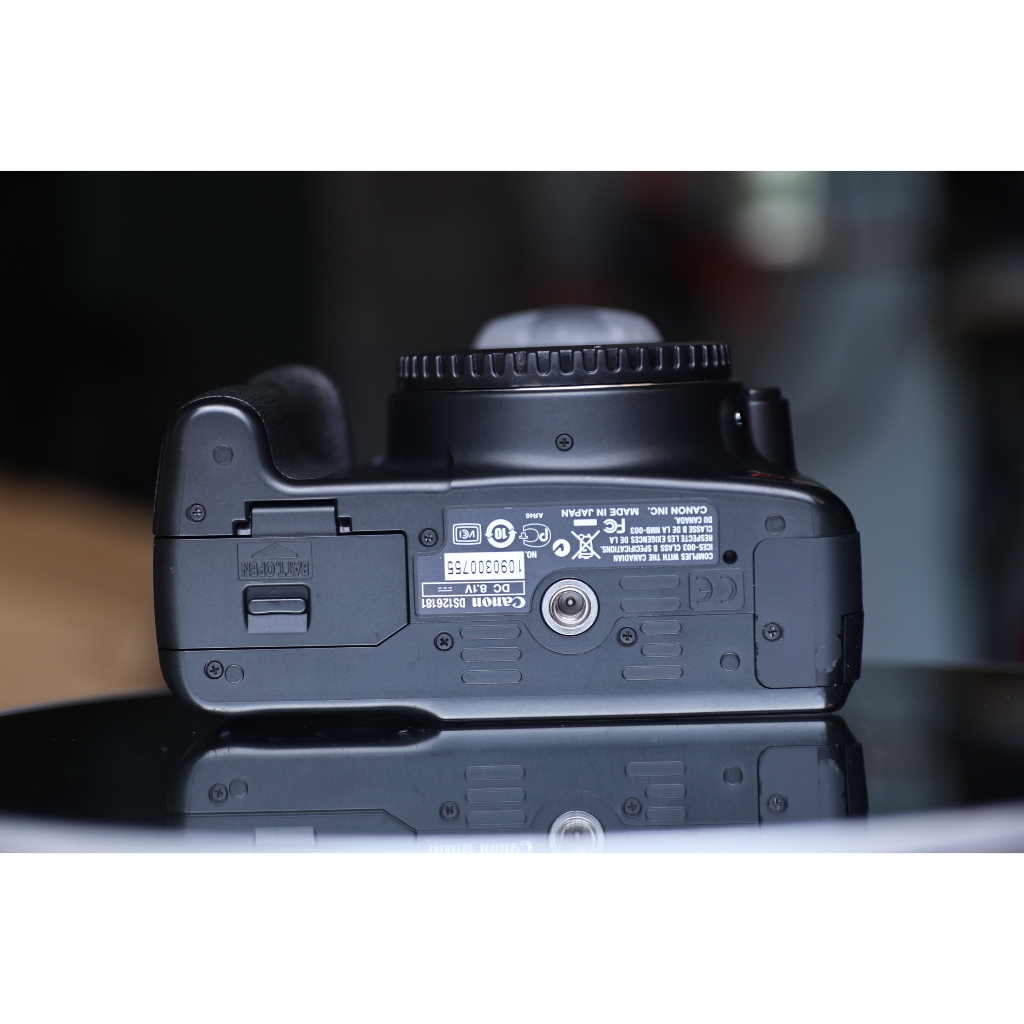 Máy ảnh Canon EOS kiss x2 (tặng pin + sạc) - Phụ-kiện