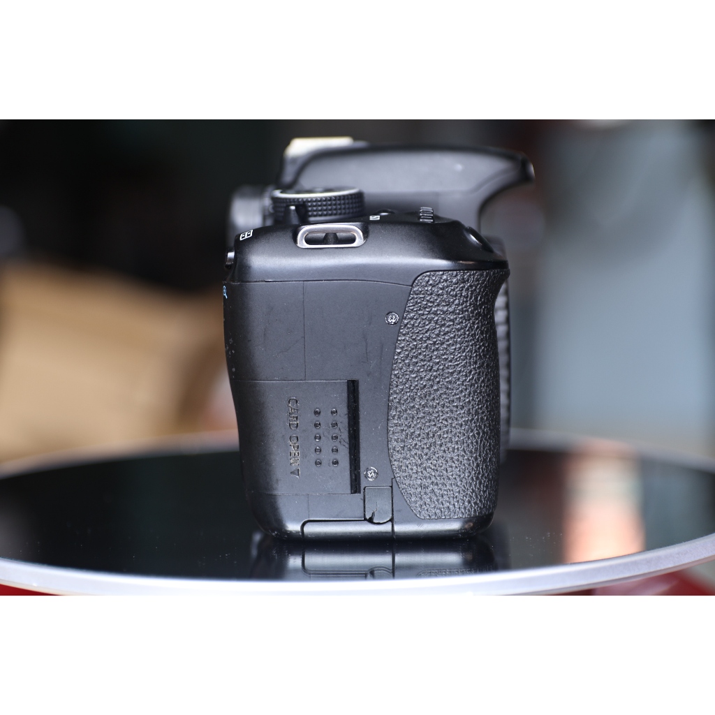 máy ảnh canon kiss x5 (như mới - màn hình xoay lật) - Máy ảnh