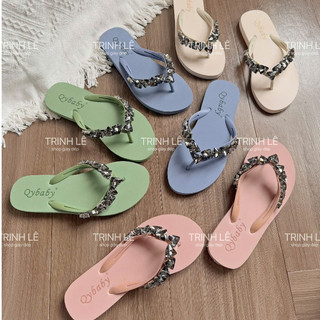 Dép Kẹp Nữ Xỏ Ngón Mũi Tròn Qybaby Qc Quai Cao Su Đính Charm Đá Tam Giác Đế Bệt -TL012 