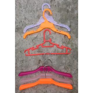 ( Combo 10 cái ) Móc Treo Quần Áo Bằng Nhựa, Móc Áo Nhựa Dẹt Trẻ Em