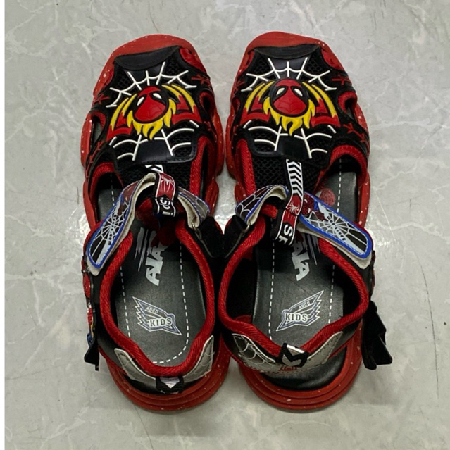 Thanh lý pass 2nd Giày size 37 sandal LED Lighted Spider-Man Sandal Trẻ em Bé trai Mùa hè Giày thể t