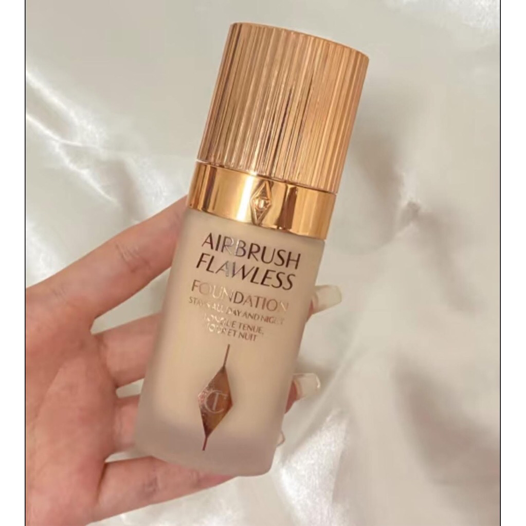 Kem nền Charlotte Tilbury Airbrush Flawless Foundation