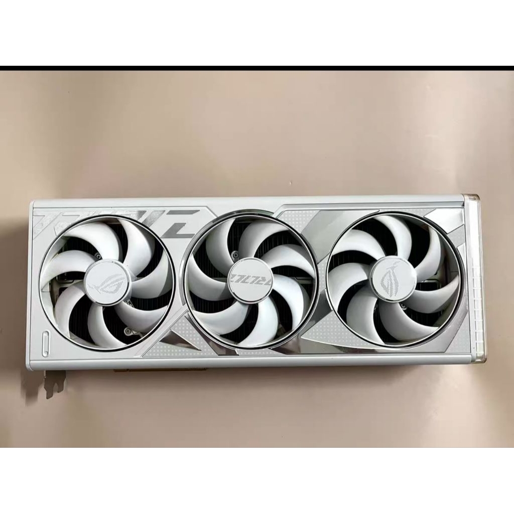 Bộ Tản Nhiệt RTX 4090 ROG màu trắng