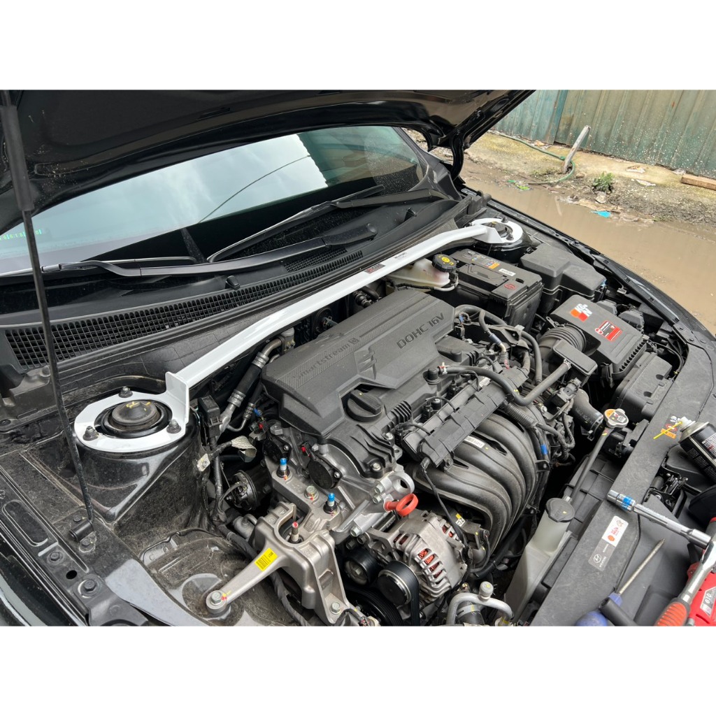 Thanh giằng ô tô Strut Bar HYUNDAI ELANTRA CN7/NLine [2022 +], thương hiệu Ultra Racing - Malaysia,U