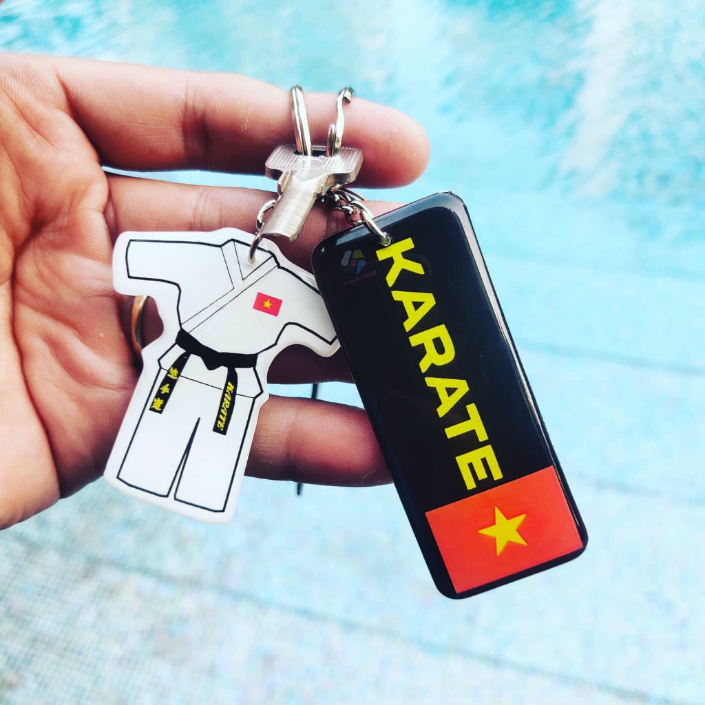 MÓC KHOA MIKA VÀ VẢI KARATE SHIP NHANH