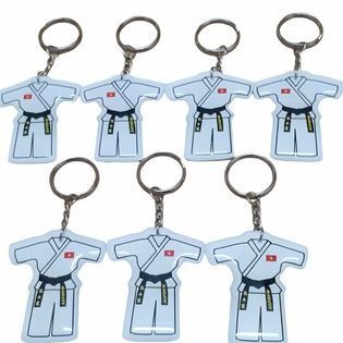 MÓC KHOA MIKA VÀ VẢI KARATE SHIP NHANH