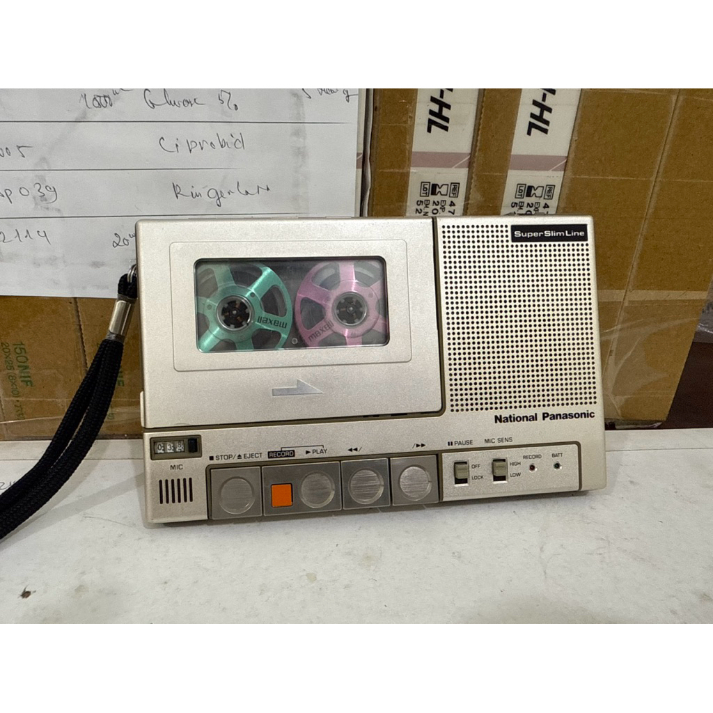 Máy cassette national rq 2720