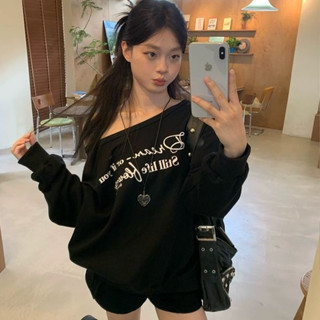  ẢNH THẬT Áo thun trễ vai dài tay  màu đen in chữ âu mỹ nổi bật tay bo chun dáng rộng dài y2k âu mỹ style 