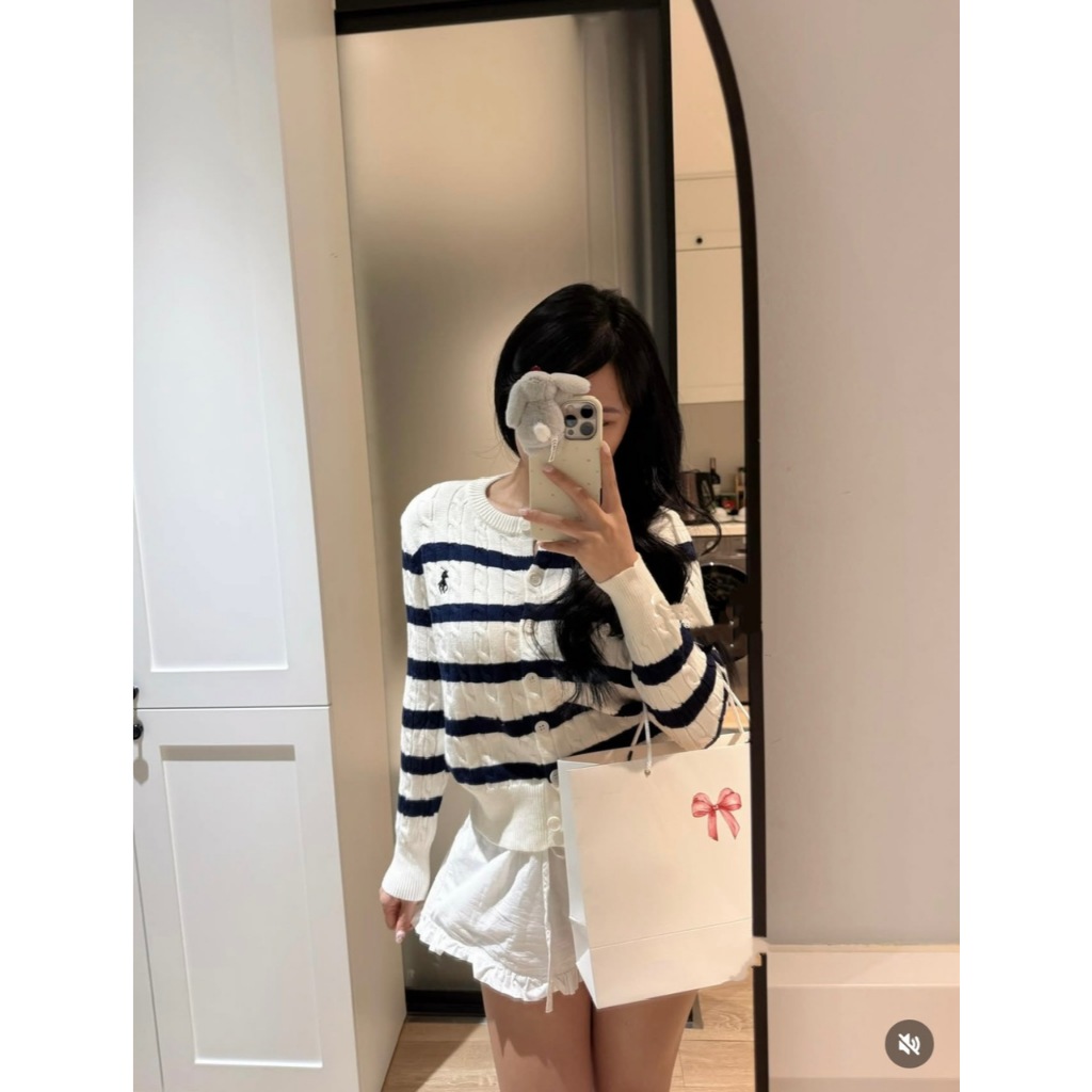 ÁO LEN CARDIGAN KẺ NGANG VẶN THỪNG DÀI TAY THÊU NGỰA DÀY DẶN PHÙ HỢP MẶC THU ĐÔNG - DÀNH CHO NỮ | BigBuy360 - bigbuy360.vn