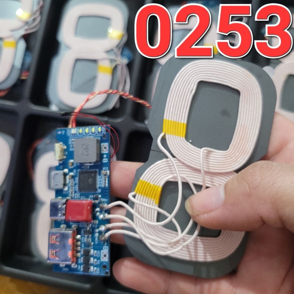 bảng mạch sạc dự phòng sạc nhanh không dây kép 3.7v  IP5568 đế sạc nứt vỡ