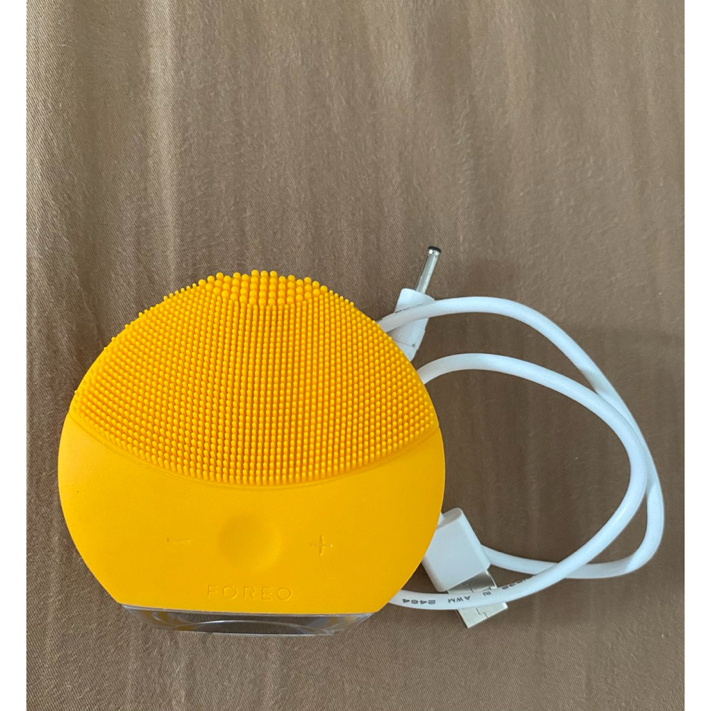 MÁY RỬA MẶT LUNA MINI 2 hàng used