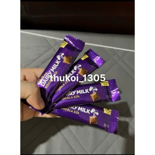  combo 10 thanh Socola cadbury milk vị sữa  mỗi thanh 15g 11g  - mua càng nhiều giá càng rẻ ạ 