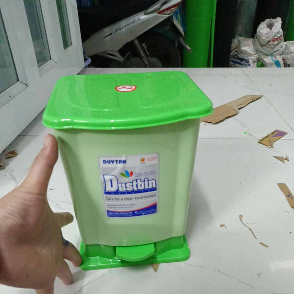 thùng rác đạp mini Duy Tân