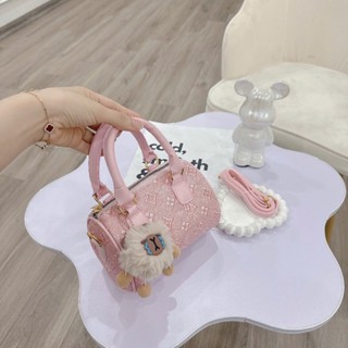  Túi Trống Da PU Cầm Tay & Đeo Chéo Họa Tiết Nổi Bật Kèm Charm Gấu Bông -  ST179 