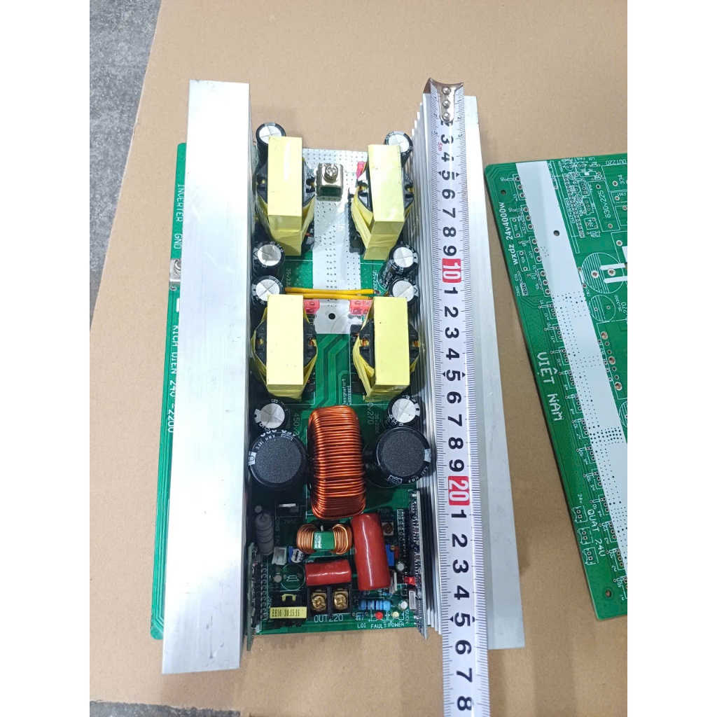 Kích điện 24v - 4000w sóng sin chuẩn. Inverter 24v lên 220v