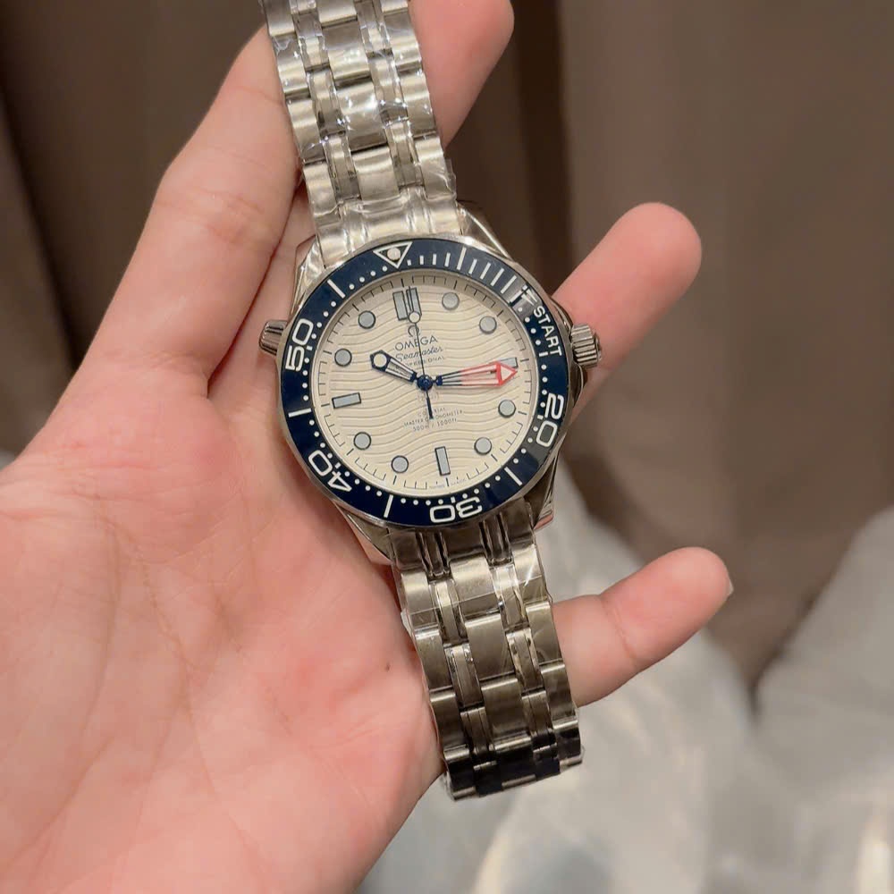 Đồng hồ nam Om€g@ 210.30.42.20.03.002 Seamaster Diver 300M, Full box, Luxury diamond watch