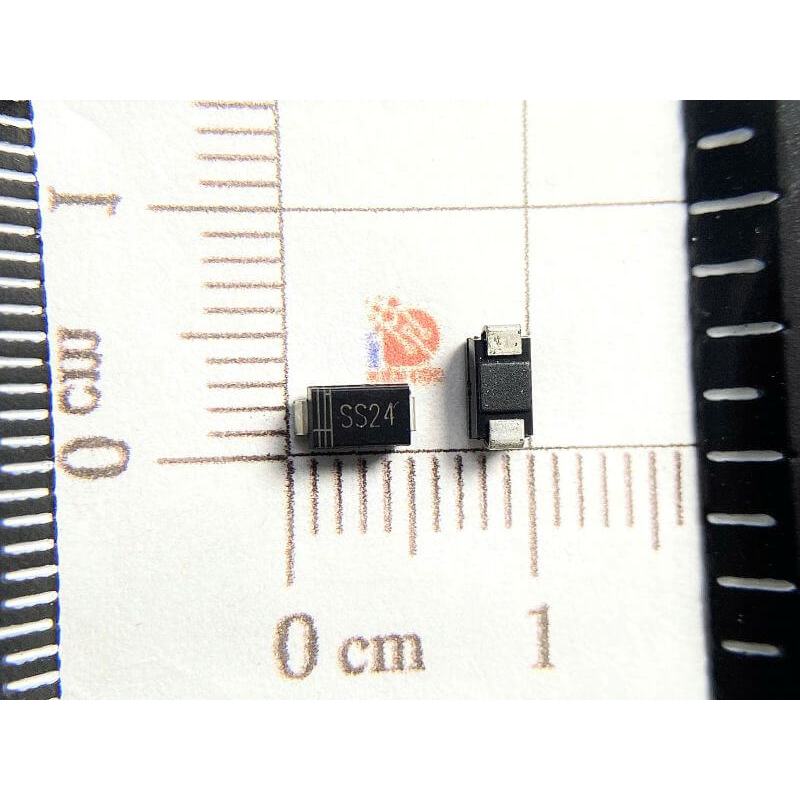 Combo 50 chiếc Diode Schottky kí hiệu SS24 DO-214AC 2A 40V