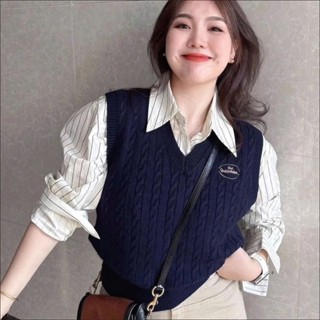   SẴN  Áo gile len lông thỏ mặc mùa thu đông áo len không tay vặn thừng logo thêu basic màu xanh than màu trắng - 036 