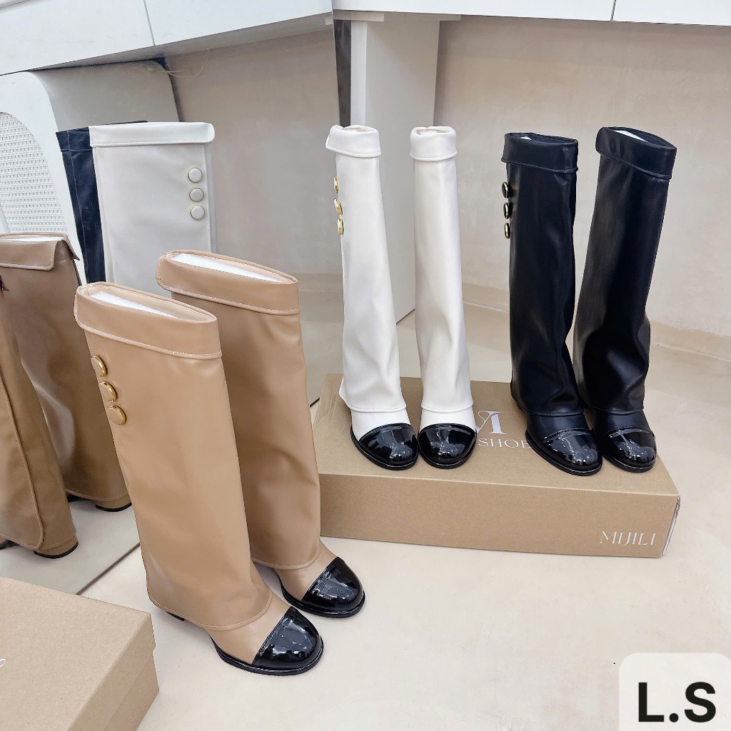 Giày Boot Cao Cổ Nữ – Phối Da Bóng, Đính Nút Thanh Lịch, Sành Điệu