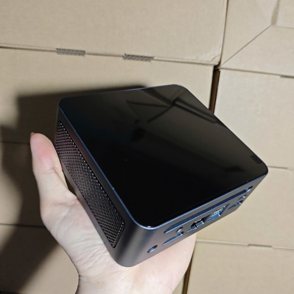 Mini PC gaming AMD Ryzen R5 3550h 3550u 2700u 3750u cực mạnh tích hợp card đồ họa Vega chơi game tầm trung medium seting | BigBuy360 - bigbuy360.vn