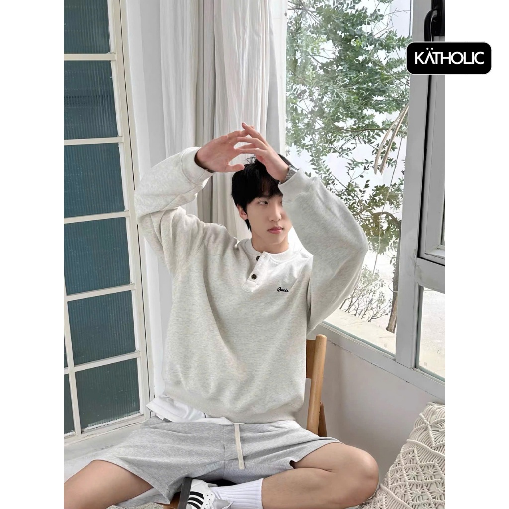 Áo Sweater Cổ Tàu Nam Nữ Local Brand KATHOLIC Chất Liệu Nỉ Hai Da Form Rộng Oversize Kèm Hình Thêu KAT032 | BigBuy360 - bigbuy360.vn