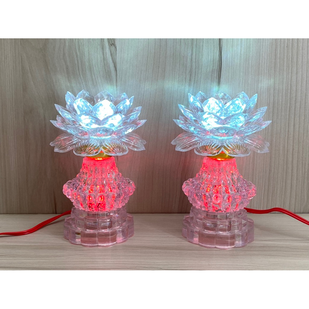MỘT ĐÔI ĐÈN HOA SEN ĐỔI MÀU CAO 16CM