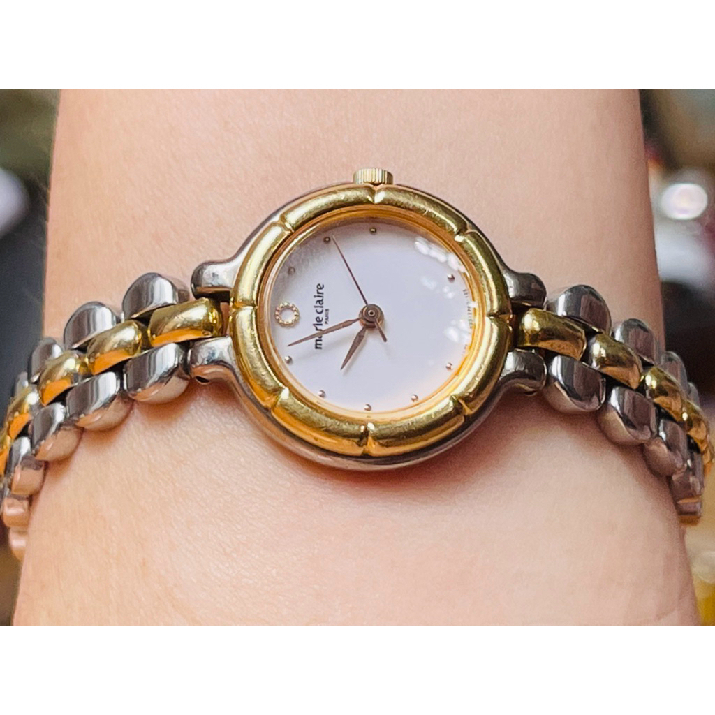 Đồng hồ Marie Claire Nhật dây Demi nữ lên tay cực xinh.