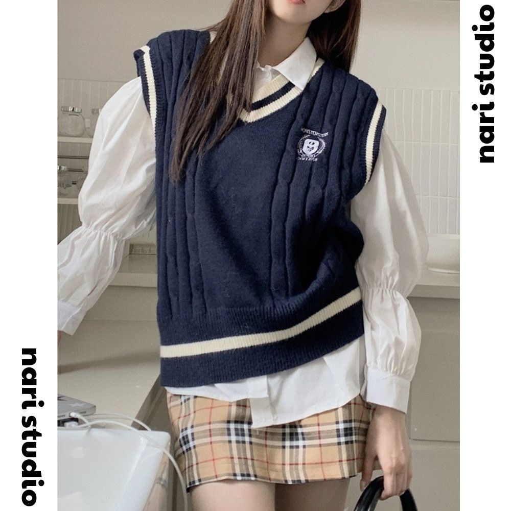 Gile len nữ basic cổ chữ V ngực đính huy hiệu quảng châu form vừa phong cách ulzzang hàn quốc 2 màu be, xanh GL4