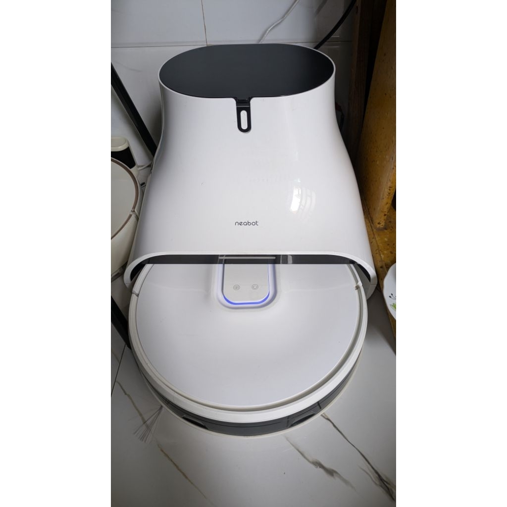 robot hút bụi lau nhà neabot Q11