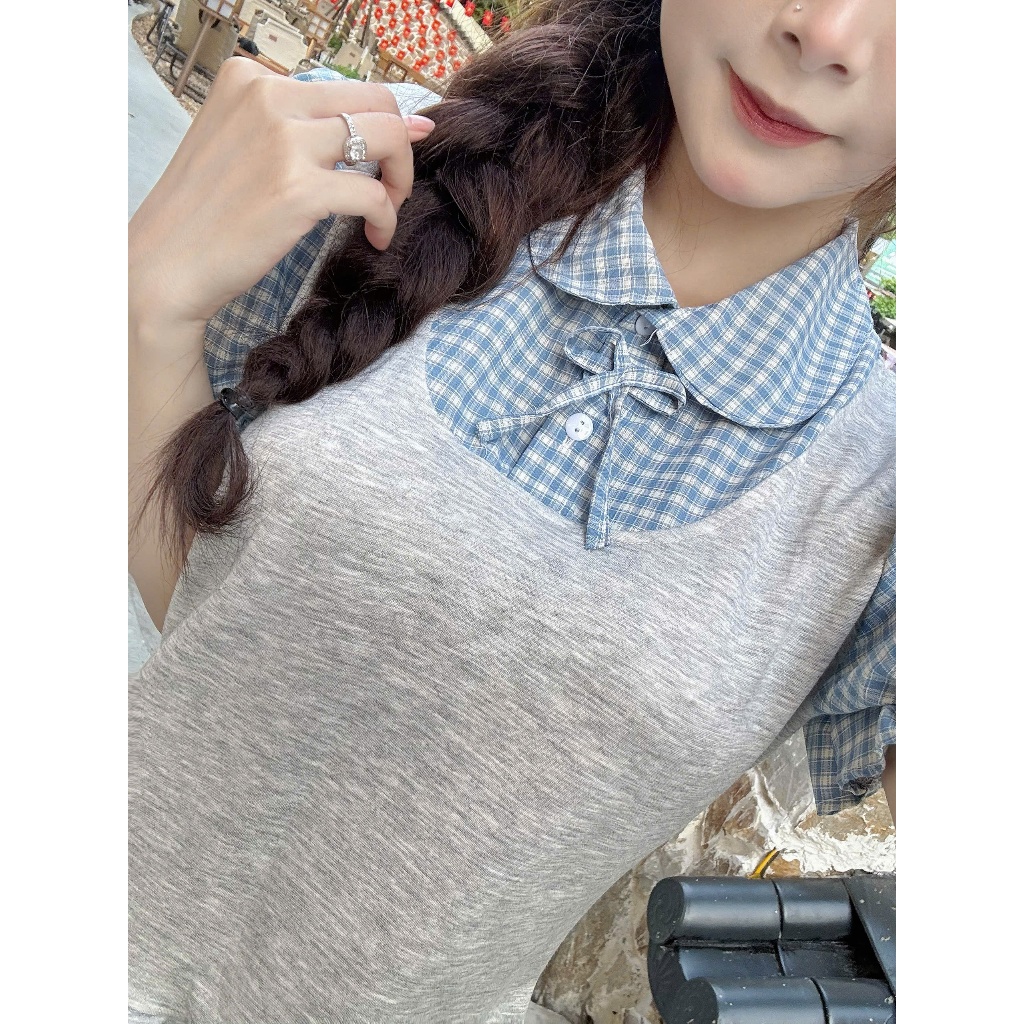 Áo sơ mi tay phồng nữ phối kẻ caro dáng peplum cổ búp bê form chuẩn dễ phối đồ AOT060 | BigBuy360 - bigbuy360.vn