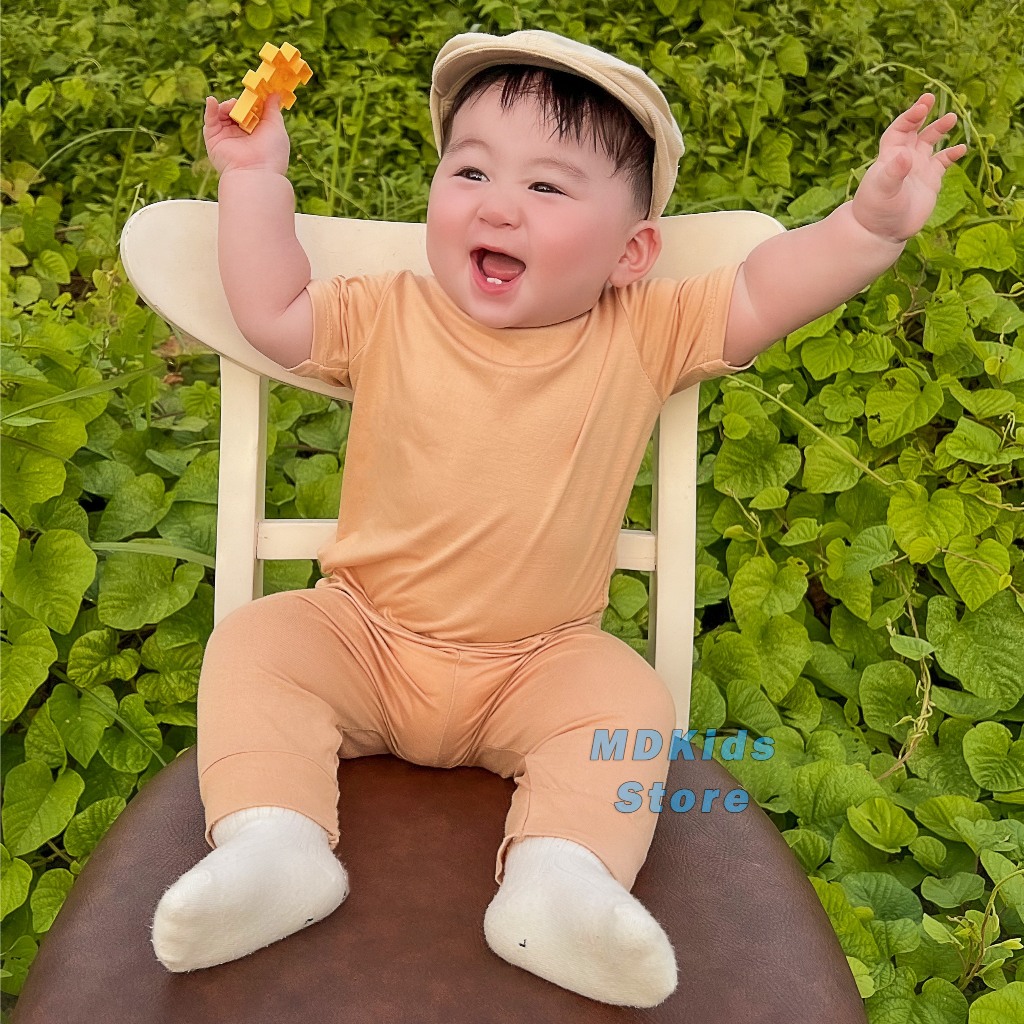 Bộ quần áo thun lạnh tay ngắn quần dài MDKIDS cho bé trai và bé gái 5-15kg.