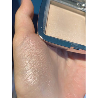 Phấn bắt sáng Strobe Light Hourglass