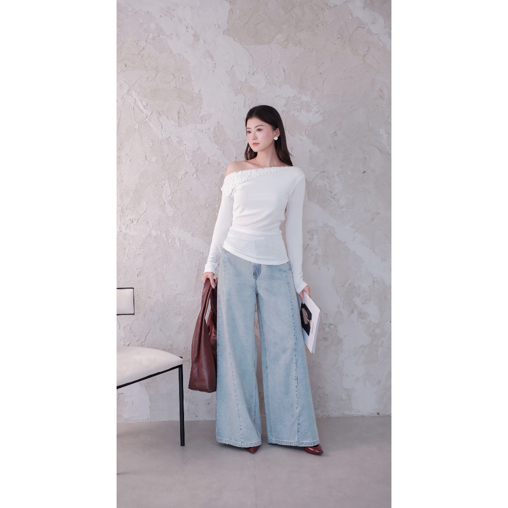 Áo Kiểu Lệch Vai Tay Dài Chất Thun Tăm LA BOUTIQUE Phối Ren Hoa - AK010-2508LAT | BigBuy360 - bigbuy360.vn
